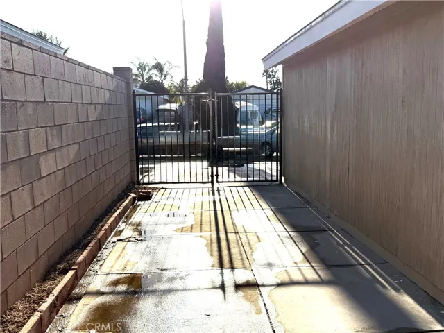 3445 Sparrow, Riverside, California 92503