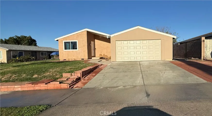 3445 Sparrow, Riverside, California 92503