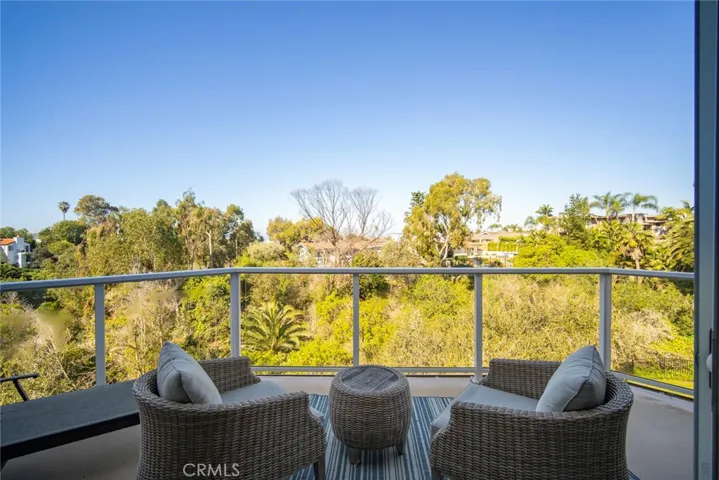 214 Avenida Montalvo 2, San Clemente, California 92672