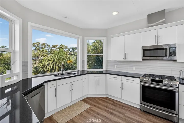 214 Avenida Montalvo 2, San Clemente, California 92672