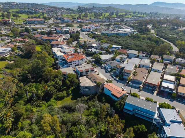 214 Avenida Montalvo 2, San Clemente, California 92672