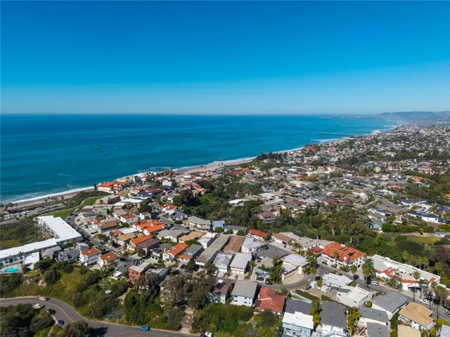 214 Avenida Montalvo 2, San Clemente, California 92672