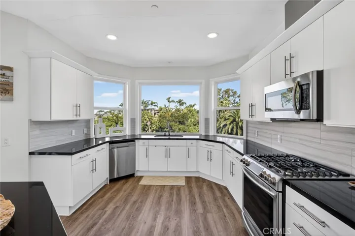 214 Avenida Montalvo 2, San Clemente, California 92672