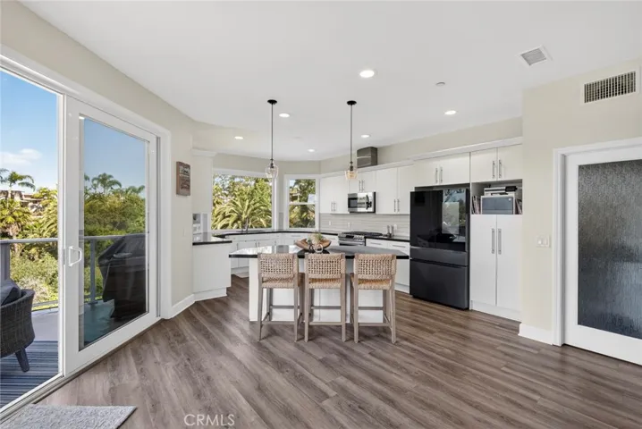 214 Avenida Montalvo 2, San Clemente, California 92672