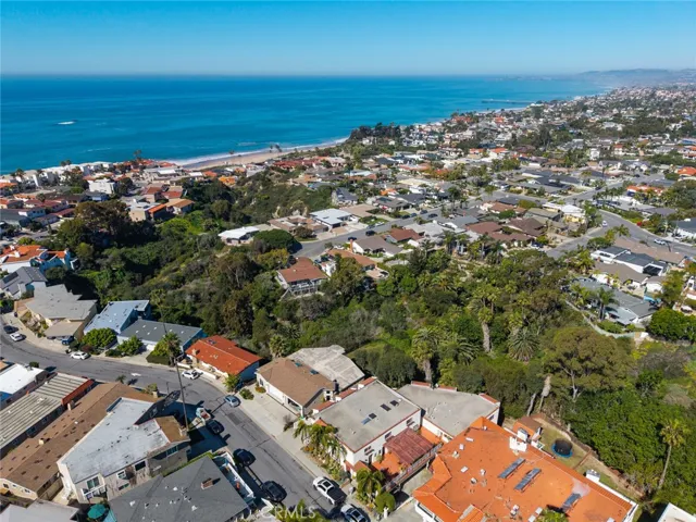 214 Avenida Montalvo 2, San Clemente, California 92672