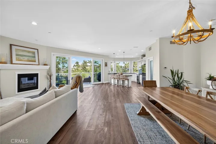 214 Avenida Montalvo 2, San Clemente, California 92672