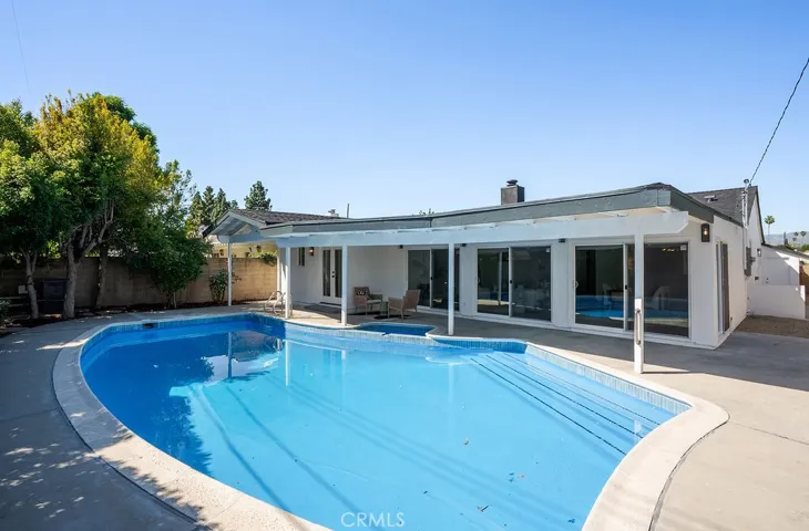 Backyard to house 2