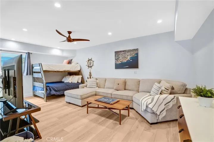 1325 Cliff Drive, Laguna Beach, California 92651
