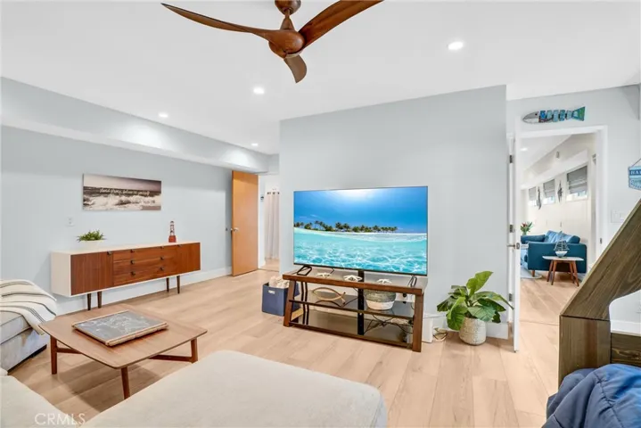 1325 Cliff Drive, Laguna Beach, California 92651