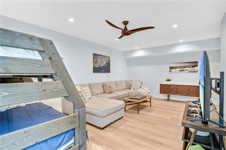 1325 Cliff Drive, Laguna Beach, California 92651