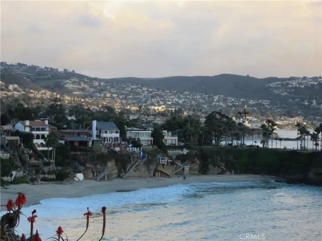 1325 Cliff Drive, Laguna Beach, California 92651