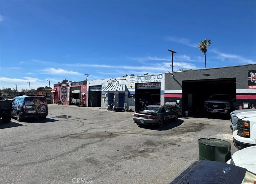 2396 Cabrera, San Bernardino, California 92411 — photo 5