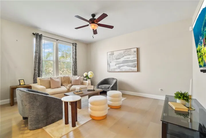 Main Area Living room