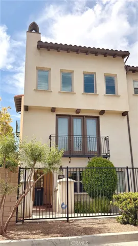 Side exterior view showing end unit position, 11908 Nixon Lane The Heights on Beverly Whittier

