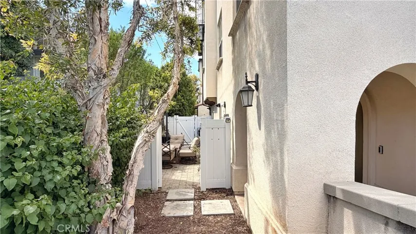 Full bathroom with updated fixtures, third floor, 3 bed 3 bath townhome Whittier CA 90601
