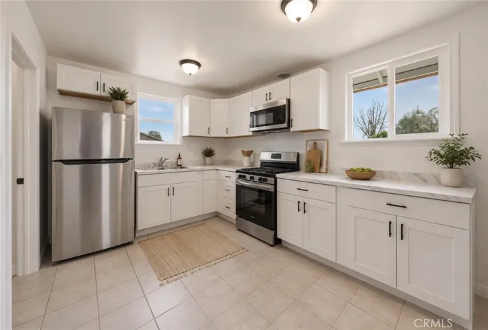 kitchen - Virtual Staged