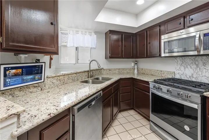 192 W Walnut A, Rialto, California 92376