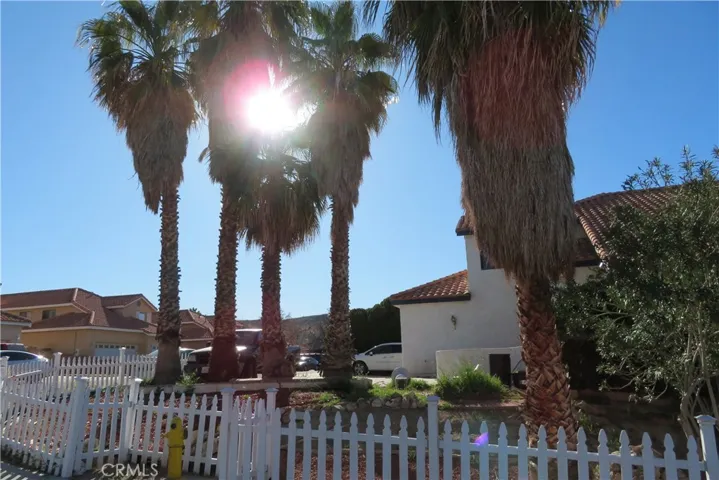 435 Questa Court, Palmdale, California 93551