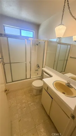 Bathroom Upstairs