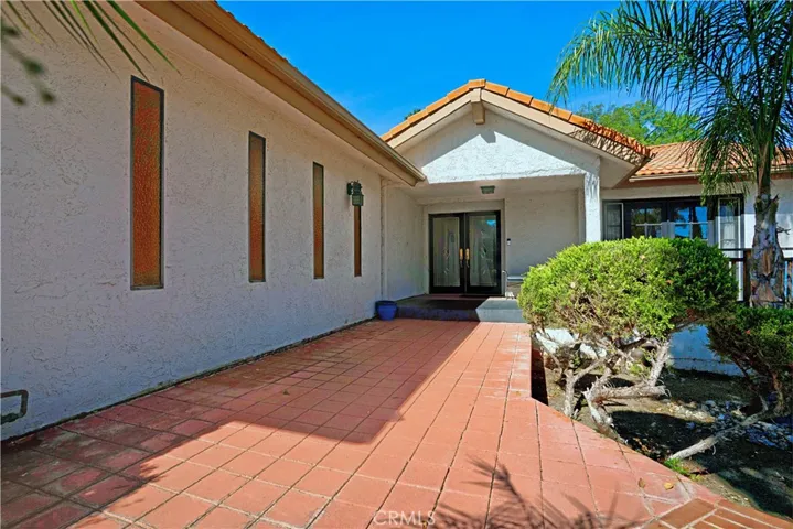 22470 Lighthouse Drive, Canyon Lake, California 92587