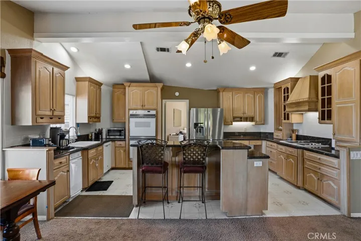 22470 Lighthouse Drive, Canyon Lake, California 92587