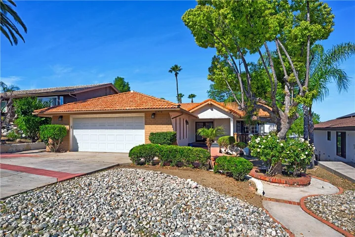 22470 Lighthouse Drive, Canyon Lake, California 92587