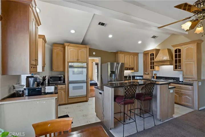22470 Lighthouse Drive, Canyon Lake, California 92587