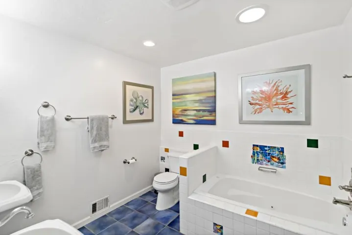 720 Temescal Way, Redwood City, California 94062