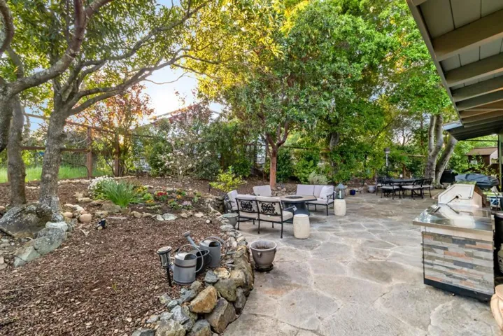 720 Temescal Way, Redwood City, California 94062