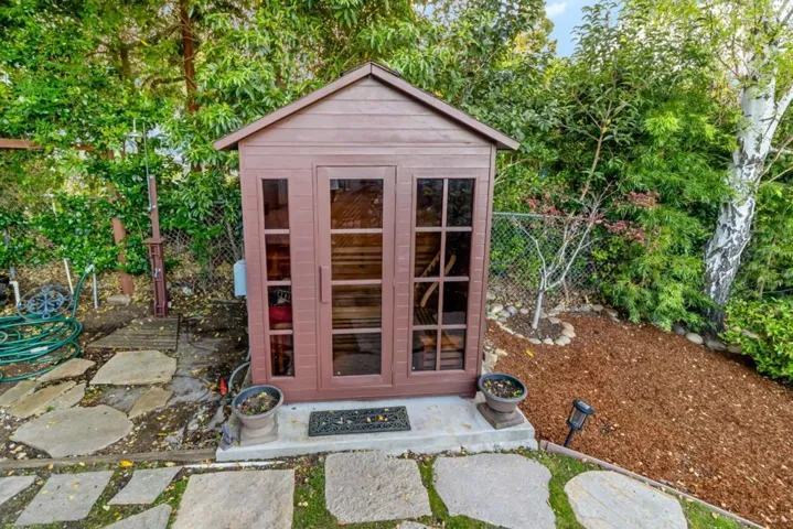 720 Temescal Way, Redwood City, California 94062