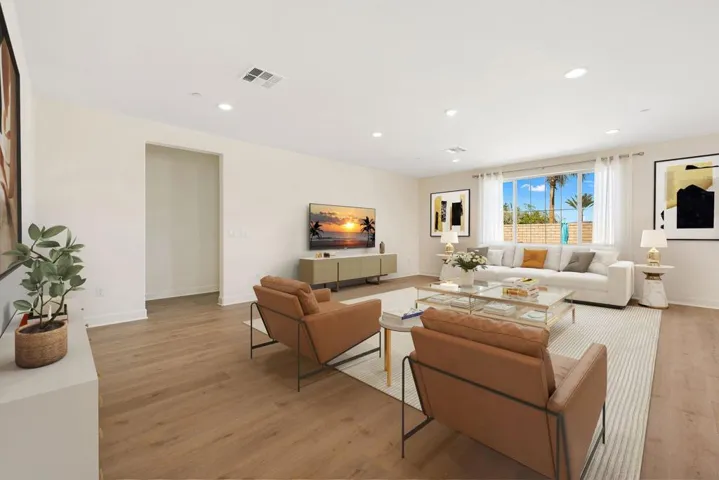 78-web-or-mls-Living Room angle(