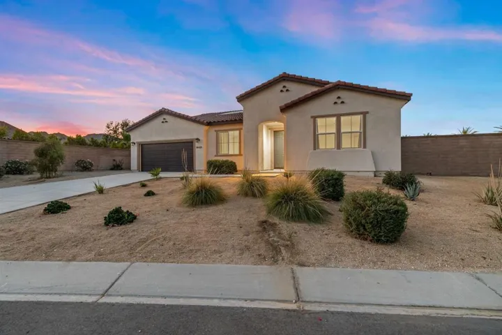 131-web-or-mls-8M4A1242