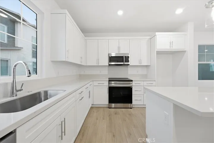 PHOTOS ARE OF MODEL MATCH AND HAVE BEEN VIRTUALLY STAGED - EXTERIOR AND INTERIOR FINISHES MAY VARY