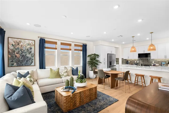 5787 Santa Barbara Avenue, Garden Grove, California 92845