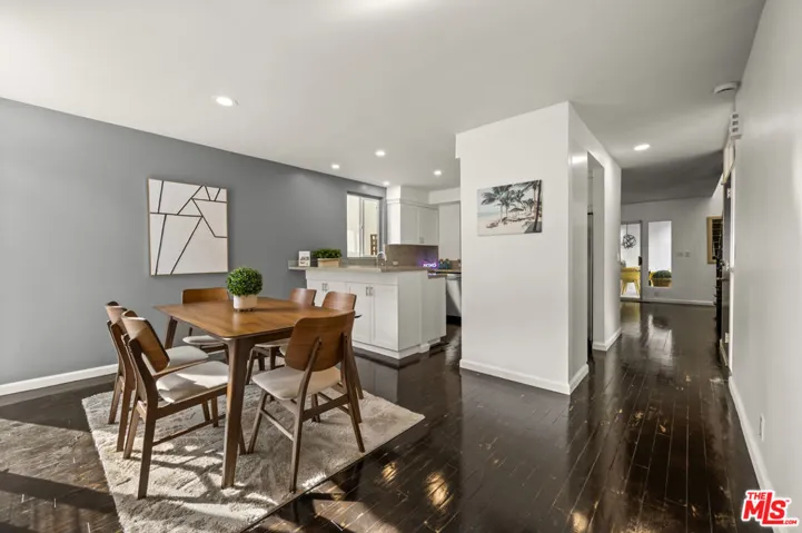 9827 Yoakum Drive, Beverly Hills, California 90210