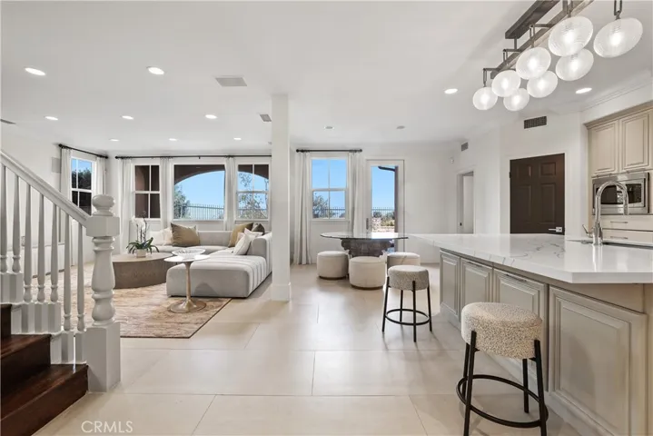 Entry 2 Family room
