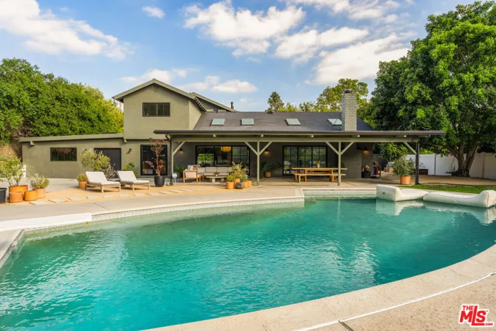 16727 Pineridge Drive, Granada Hills, California 91344