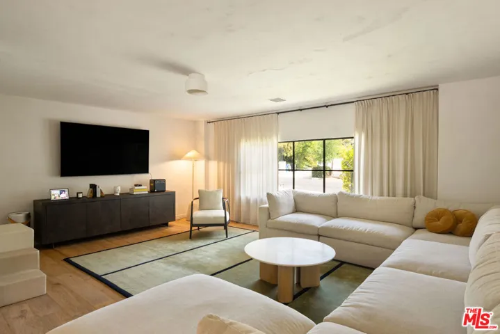 16727 Pineridge Drive, Granada Hills, California 91344