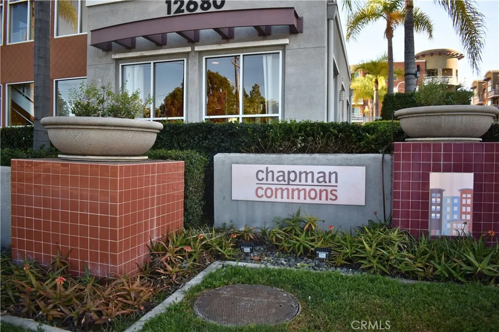 12688 Chapman Commons