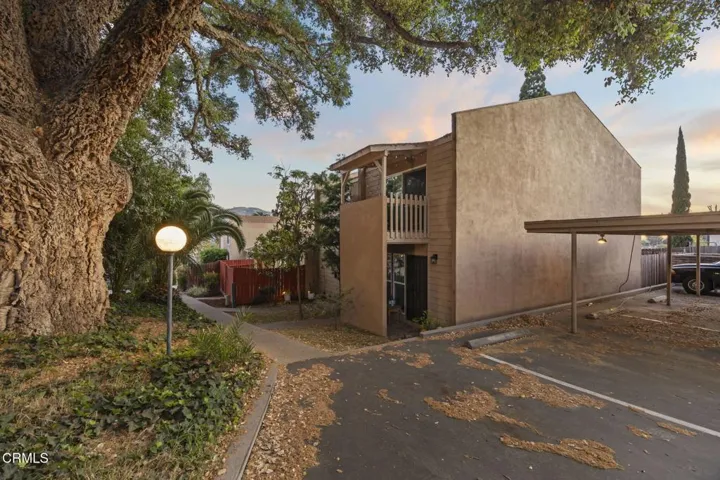 1-web-or-mls-Upmarketmedia_426Pal-twi-02