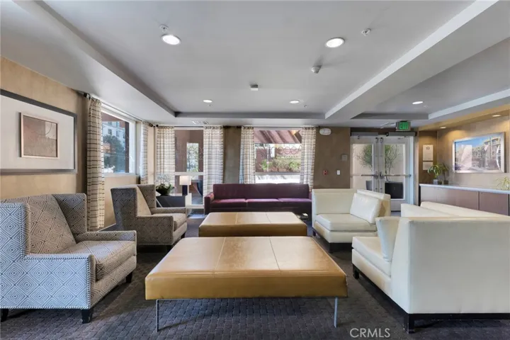 21301 Erwin Street 402, Woodland Hills, California 91367
