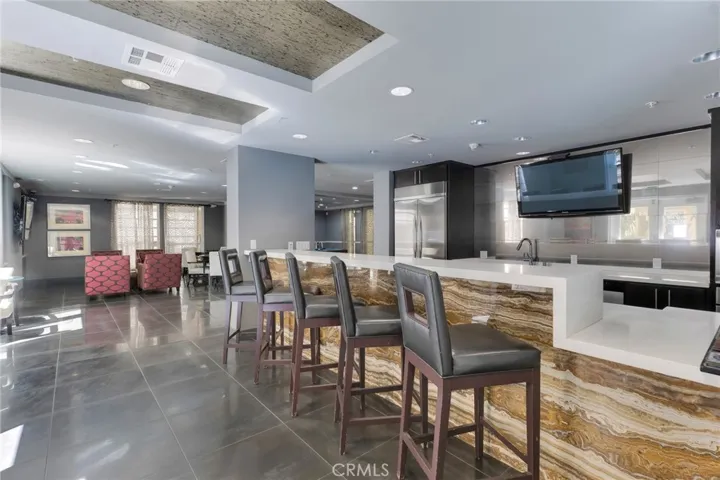 21301 Erwin Street 402, Woodland Hills, California 91367
