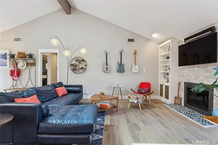 173 College Park, Seal Beach, California 90740