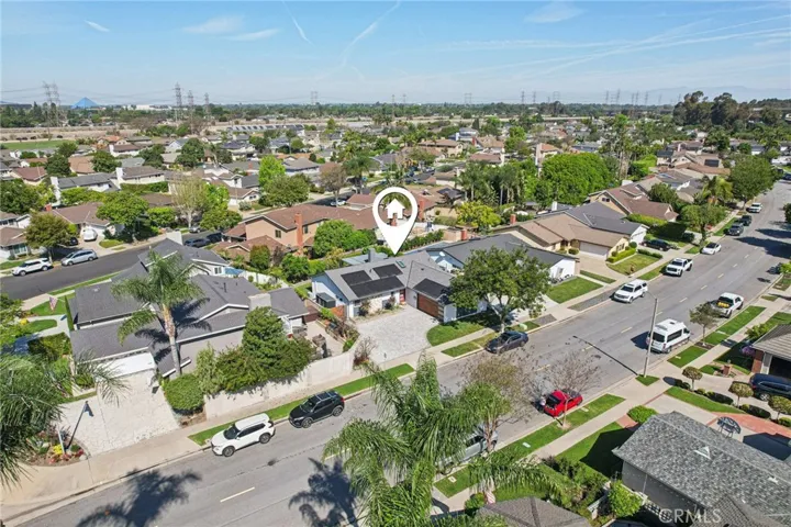 173 College Park, Seal Beach, California 90740