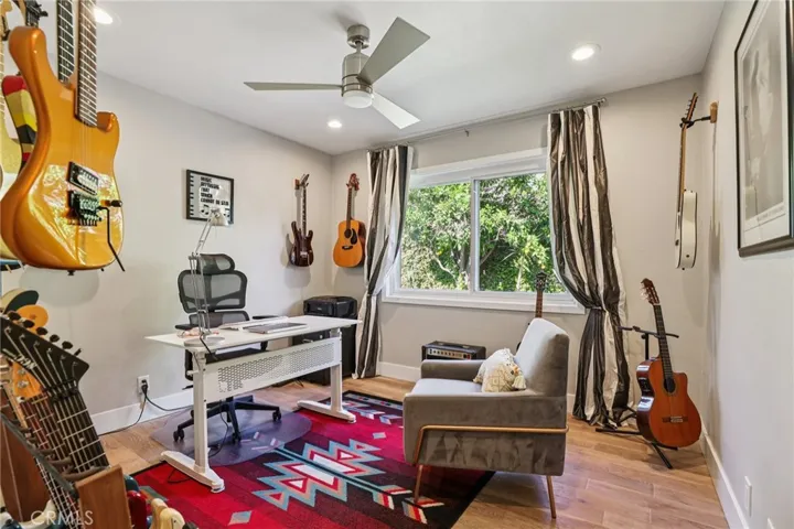 173 College Park, Seal Beach, California 90740
