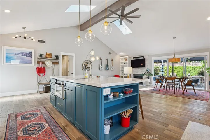 173 College Park, Seal Beach, California 90740