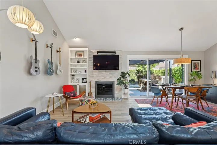 173 College Park, Seal Beach, California 90740