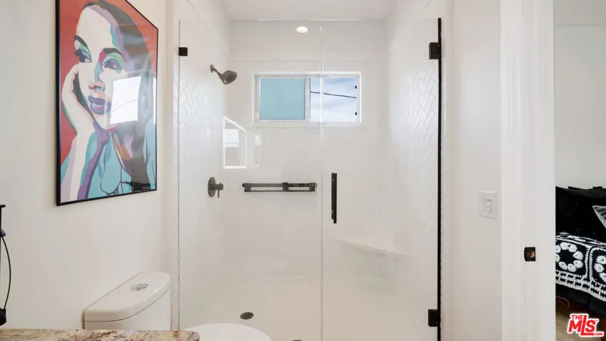 What a roomy shower.