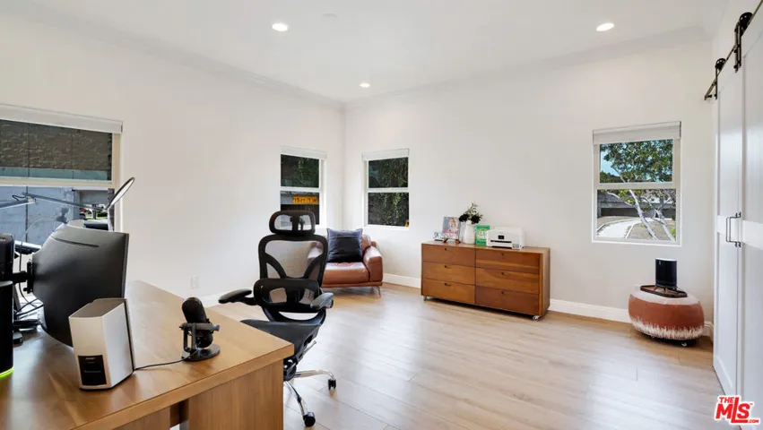 Utilize this room as a bedroom