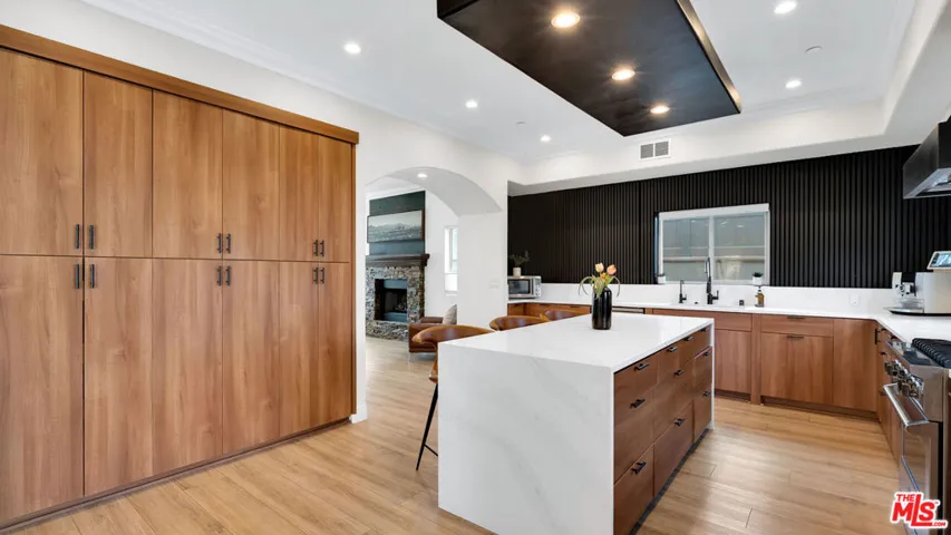 What beautifully crafted cabin